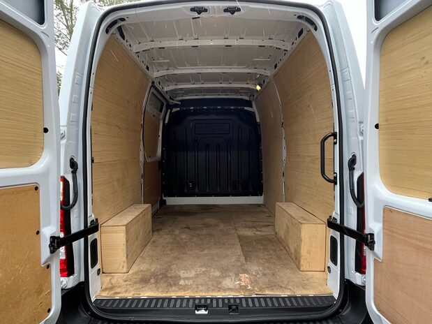 Nissan Interstar DCI ACENTA L2H2 10