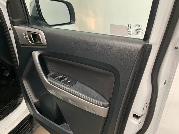 Ford Ranger Pick Up Double Cab XLT 2.0 Eco Blue 170 Fitted with Canopy 20