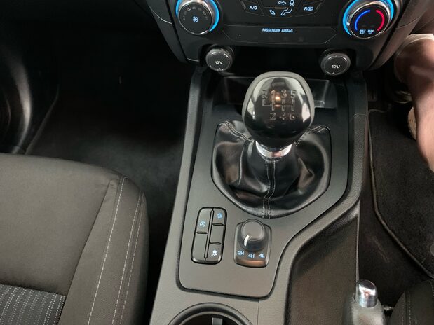 Ford Ranger Pick Up Double Cab XLT 2.0 Eco Blue 170 Fitted with Canopy 16