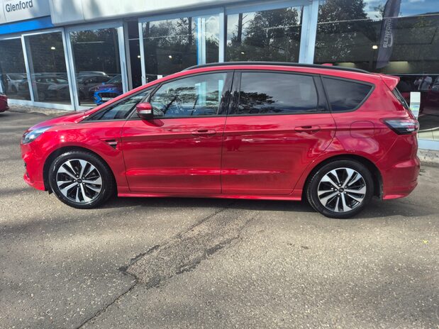 Ford S-Max ST-LINE 8