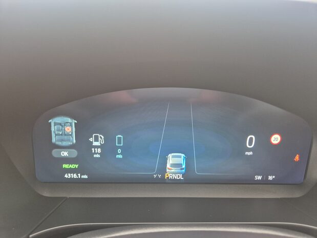 Ford Kuga TITANIUM 18