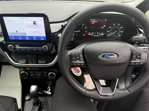 Ford Fiesta TITANIUM MHEV 18