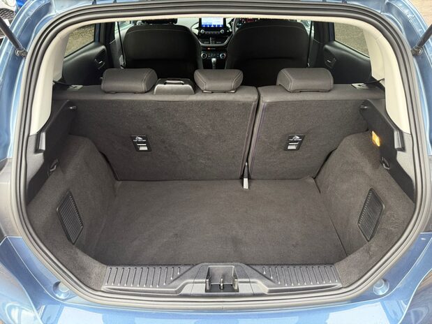 Ford Fiesta TITANIUM MHEV 12