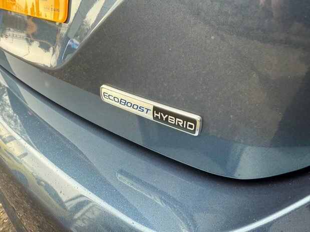 Ford Fiesta TITANIUM MHEV 10