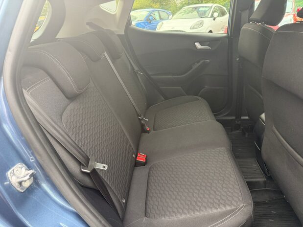 Ford Fiesta TITANIUM MHEV 8