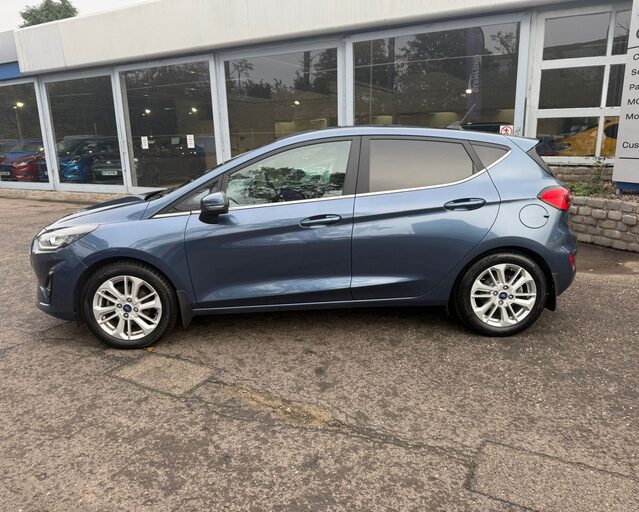 Ford Fiesta TITANIUM MHEV