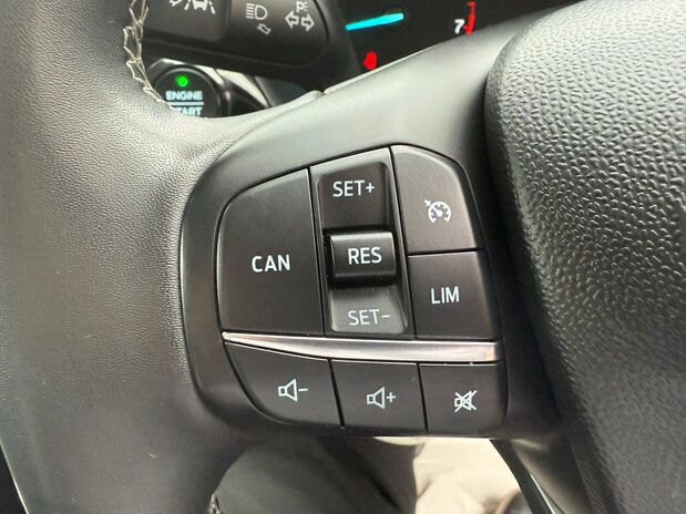 Ford Fiesta TITANIUM MHEV 19