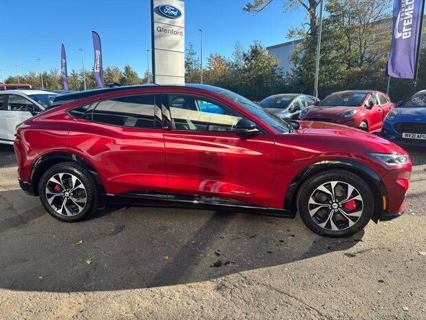 Ford Mustang Mach-E PREMIUM 5