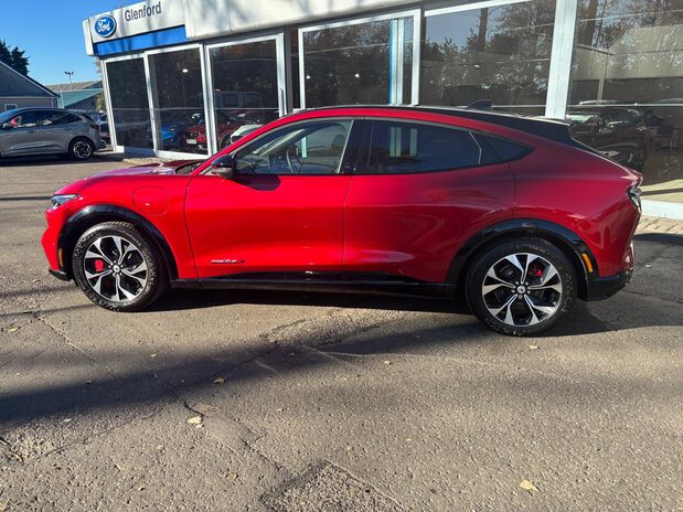 Ford Mustang Mach-E PREMIUM 6