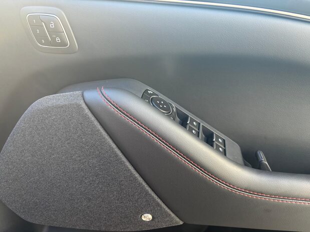 Ford Mustang Mach-E PREMIUM 19