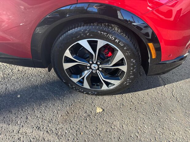 Ford Mustang Mach-E PREMIUM 13