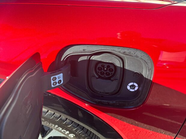 Ford Mustang Mach-E PREMIUM 12