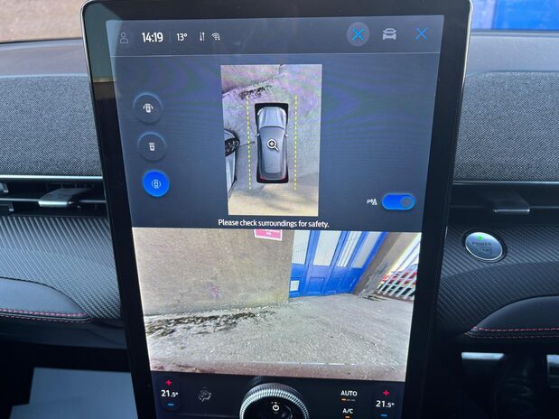 Ford Mustang Mach-E PREMIUM 28