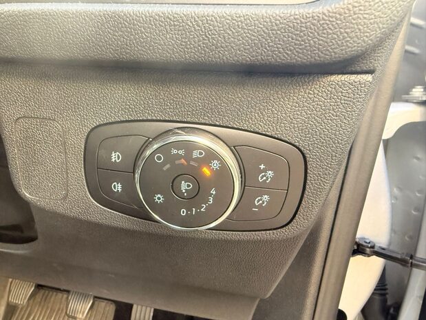 Ford Focus TITANIUM X EDITION MHEV 11