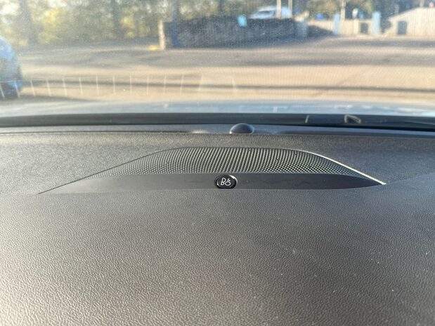 Ford Focus TITANIUM X EDITION MHEV 16