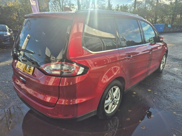 Ford Galaxy TITANIUM ECOBLUE 4