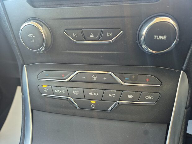 Ford Galaxy TITANIUM ECOBLUE 21