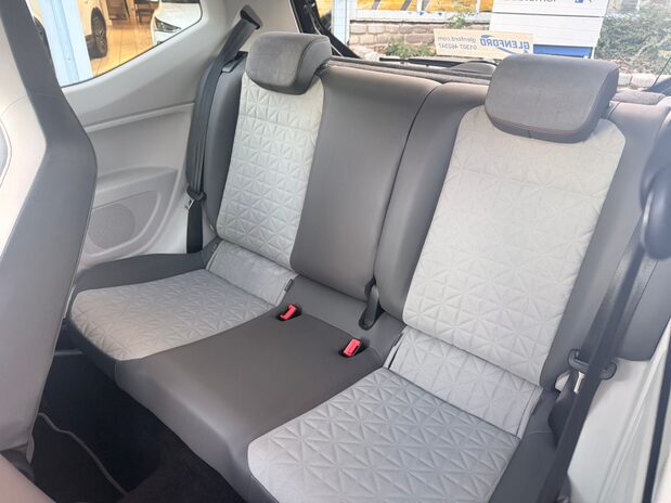 Volkswagen Up UP BY BEATS 9