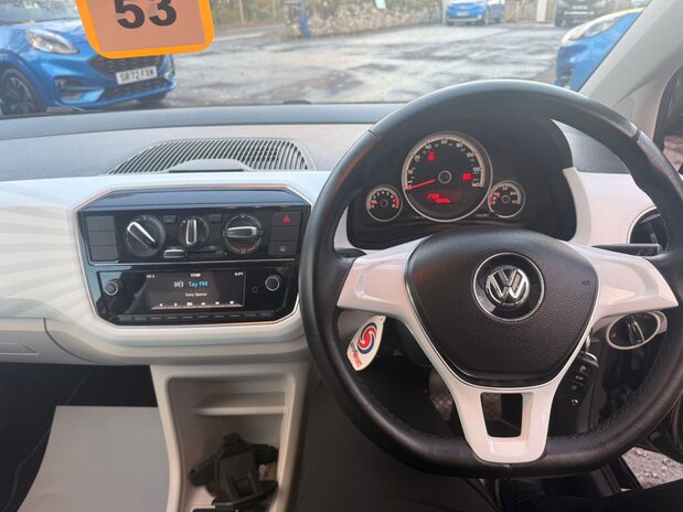 Volkswagen Up UP BY BEATS 21