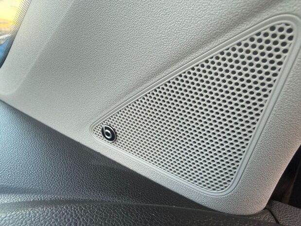 Volkswagen Up UP BY BEATS 24