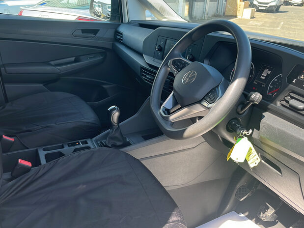 Volkswagen Caddy MAXI C20 COMMERCE 2.0 TDI 102PS 17