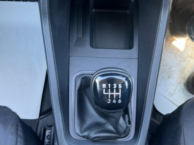 Volkswagen Caddy MAXI C20 COMMERCE 2.0 TDI 102PS 10