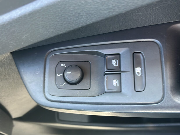 Volkswagen Caddy MAXI C20 COMMERCE 2.0 TDI 102PS 14