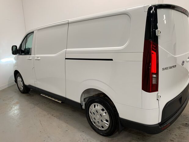 Maxus Deliver 7 BASE L2H1 Panel Van *pre-reg* 5