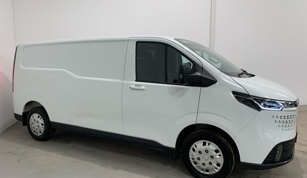 Maxus Deliver 7 BASE L2H1 Panel Van *pre-reg* 