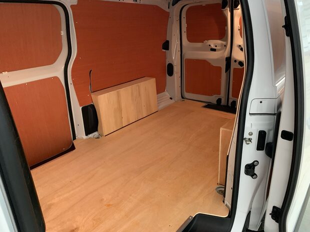 Vauxhall Vivaro L2H1 F2900 DYNAMIC S/S 13