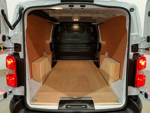 Vauxhall Vivaro L2H1 F2900 DYNAMIC S/S 11