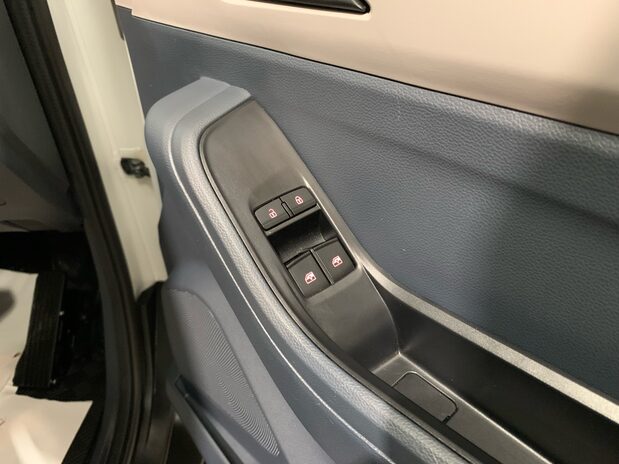 Maxus Deliver 3 90kW L1 H1 Van 50.2kWh Auto 26