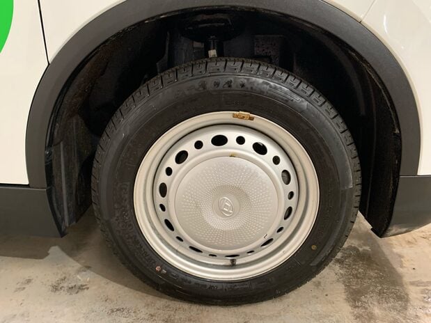 Maxus Deliver 3 90kW L1 H1 Van 50.2kWh Auto 7