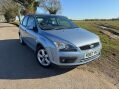 Ford Focus 1.6 Zetec Climate 5dr 9