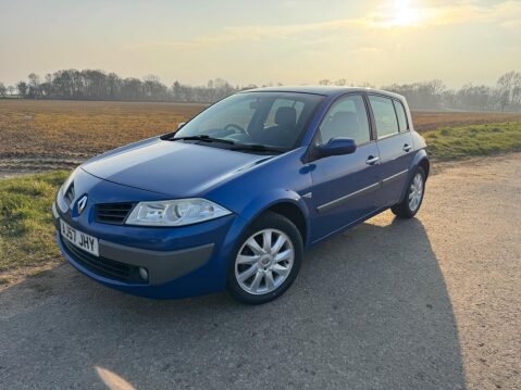 Renault Megane 1.6 VVT Dynamique 5dr 11