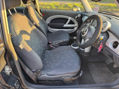 Mini Hatch 1.6 One Euro 4 3dr 27