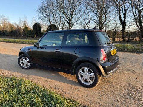 Mini Hatch 1.6 One Euro 4 3dr 4
