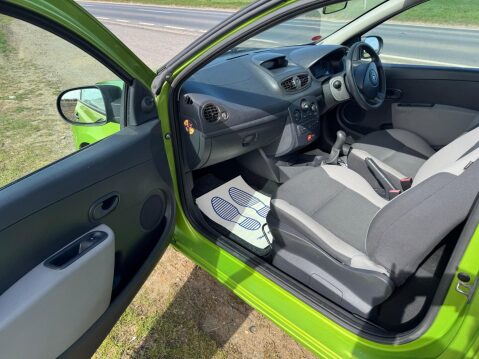 Renault Clio EXTREME 42