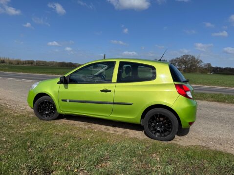 Renault Clio EXTREME 23