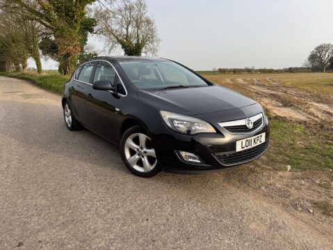 Vauxhall Astra 1.4 16v SRi Euro 5 5dr 8