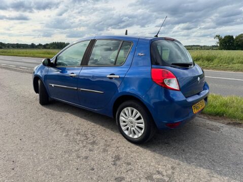 Renault Clio 1.2 I-Music Euro 5 5dr 29