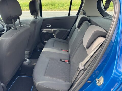 Renault Clio 1.2 I-Music Euro 5 5dr 23