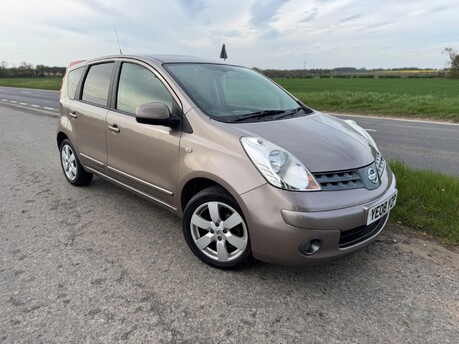 Nissan Note 1.6 16V Tekna Euro 4 5dr