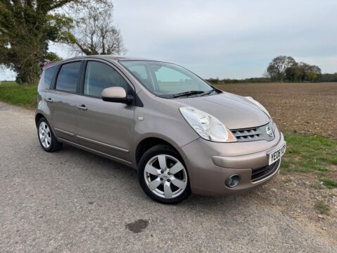 Nissan Note 1.6 16V Tekna Euro 4 5dr 9