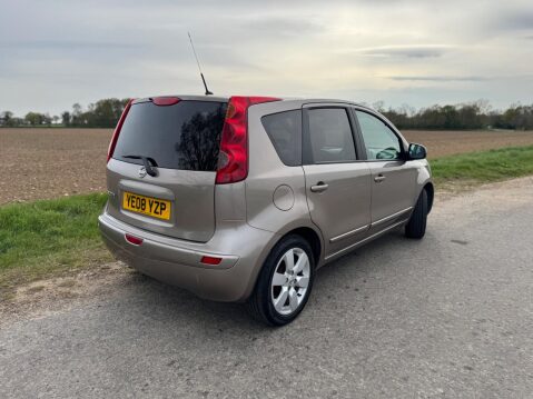 Nissan Note 1.6 16V Tekna Euro 4 5dr 29