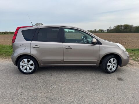 Nissan Note 1.6 16V Tekna Euro 4 5dr 23