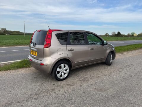 Nissan Note 1.6 16V Tekna Euro 4 5dr 26