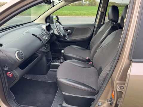 Nissan Note 1.6 16V Tekna Euro 4 5dr 36
