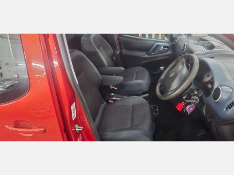Peugeot Partner TEPEE S HDI 12