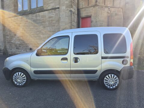 Renault Kangoo AUTHENTIQUE 16V 8
